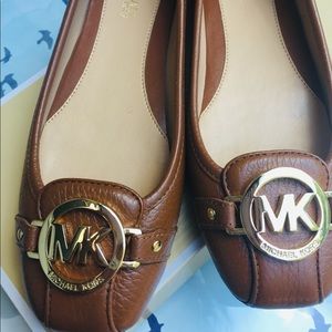 New Michael Kors Tumbled Leather Flats